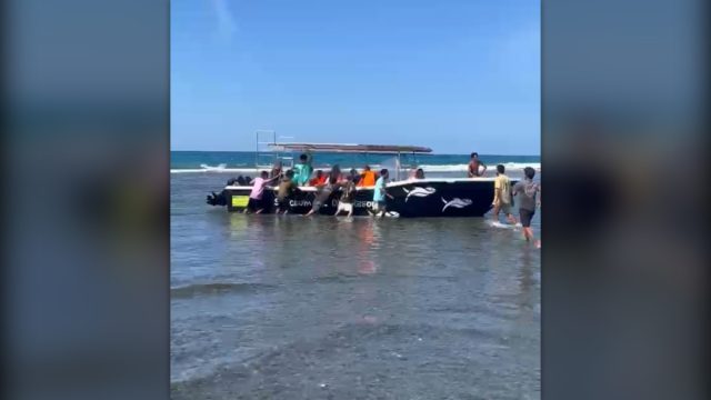 Wisatawan Asing Selamat Teluk Tomini