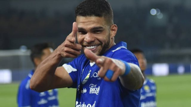 Ujian Perdana Persib Piala Presiden