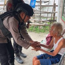 Patroli Detasemen Gegana Donggala