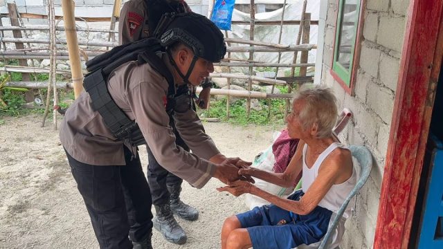 Patroli Detasemen Gegana Donggala