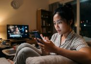 mengurangi waktu gadget malam hari