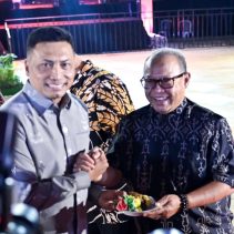 Ketua DPRD Sulteng