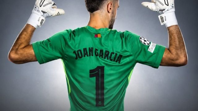 Joan Garcia Nomor 1 Barcelona