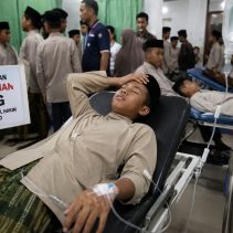 Santri Ponpes Manbaul Hakim Keracunan