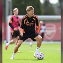 Arsenal latihan