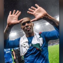 Douglas Costa prediksi Juventus vs Milan