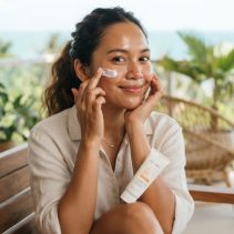 kulit wajah memerah setelah pakai sunscreen