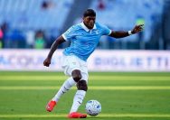 Lazio umpan silang