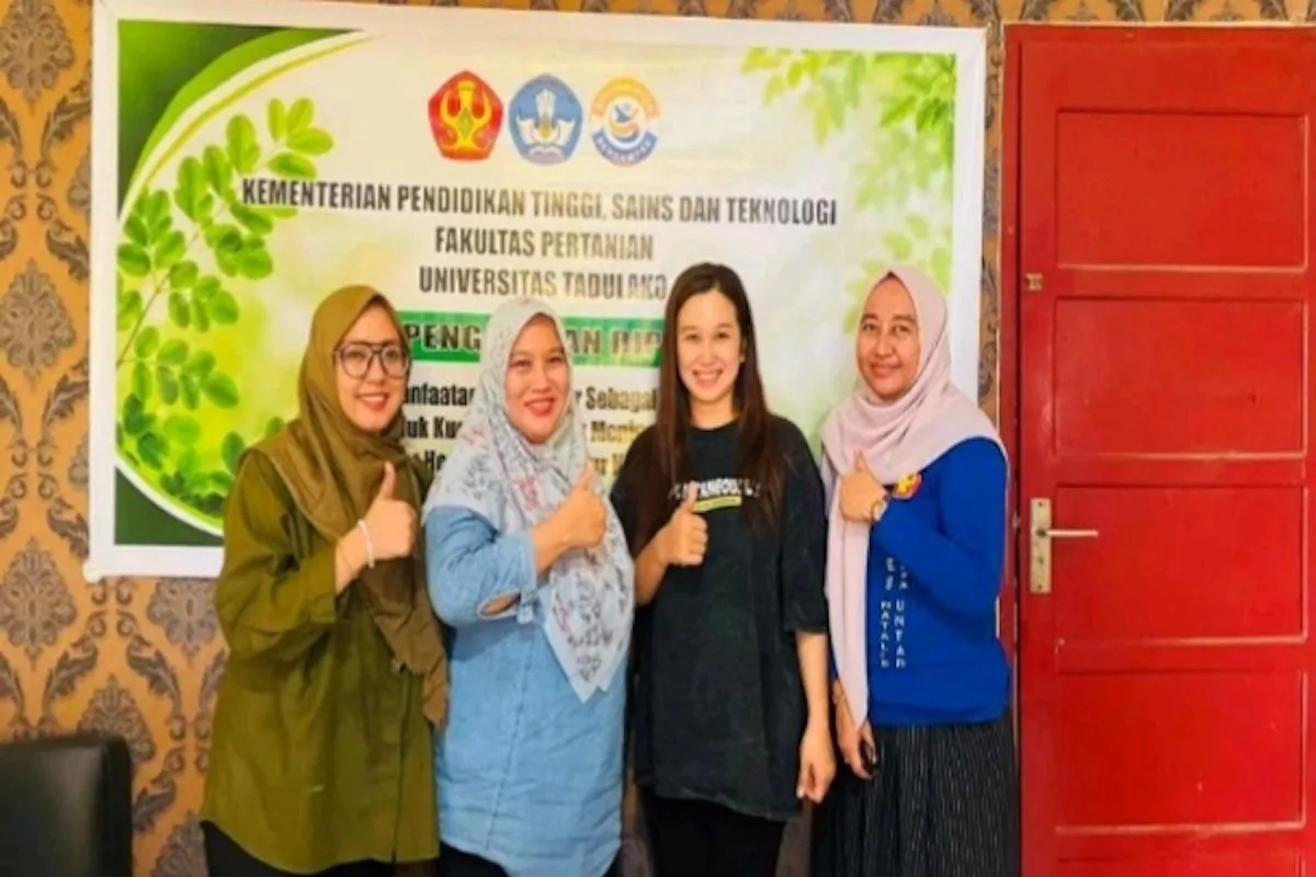 Akademisi Untad Dampingi UMKM Kembangkan Kue Kering Dari Daun Kelor